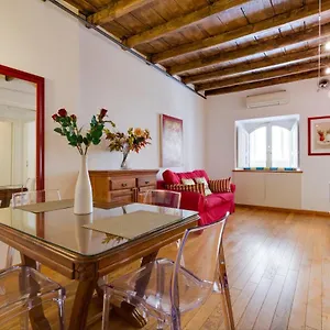 Piazza Barberini Apartment Rome