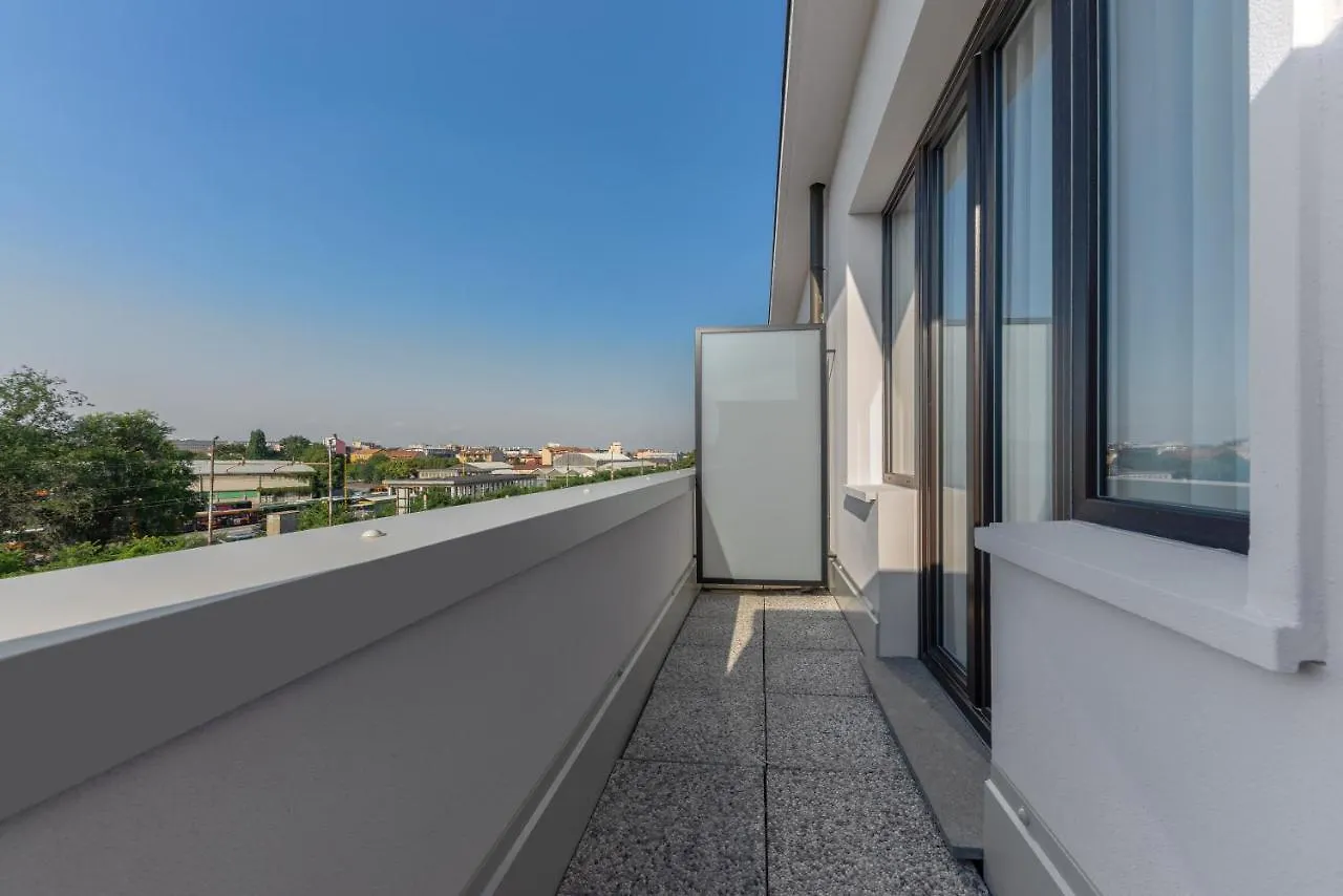 Daire Casa Da Suite Mirabello Milano İtalya
