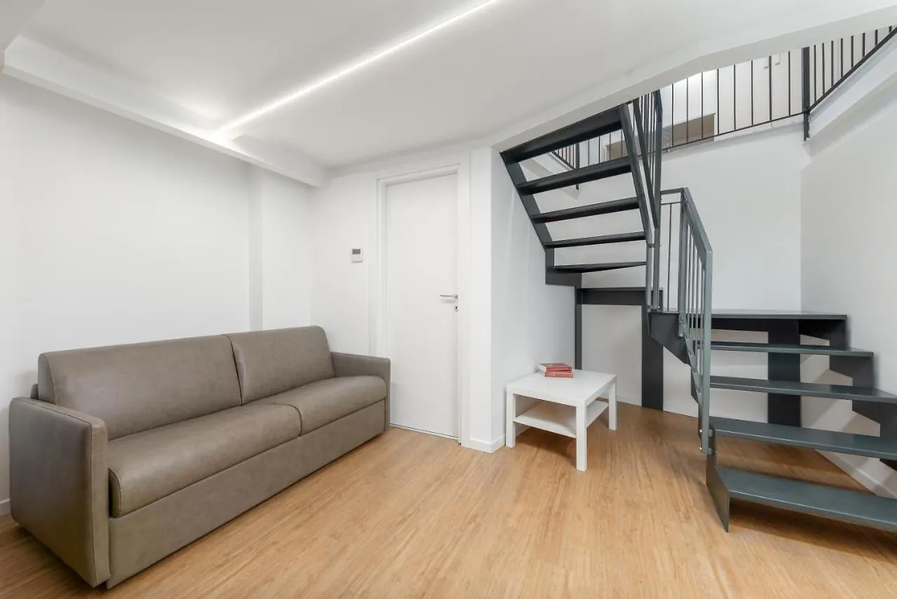 アパート Casa Da Suite Mirabello ミラノ イタリア